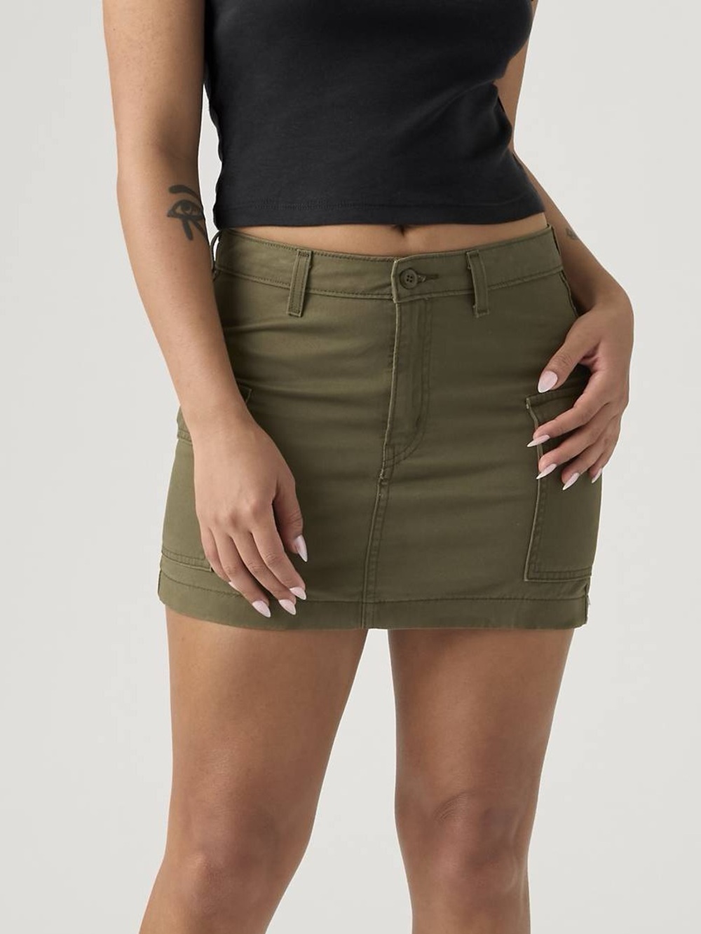 NWT Levi’s green cargo skirt #81